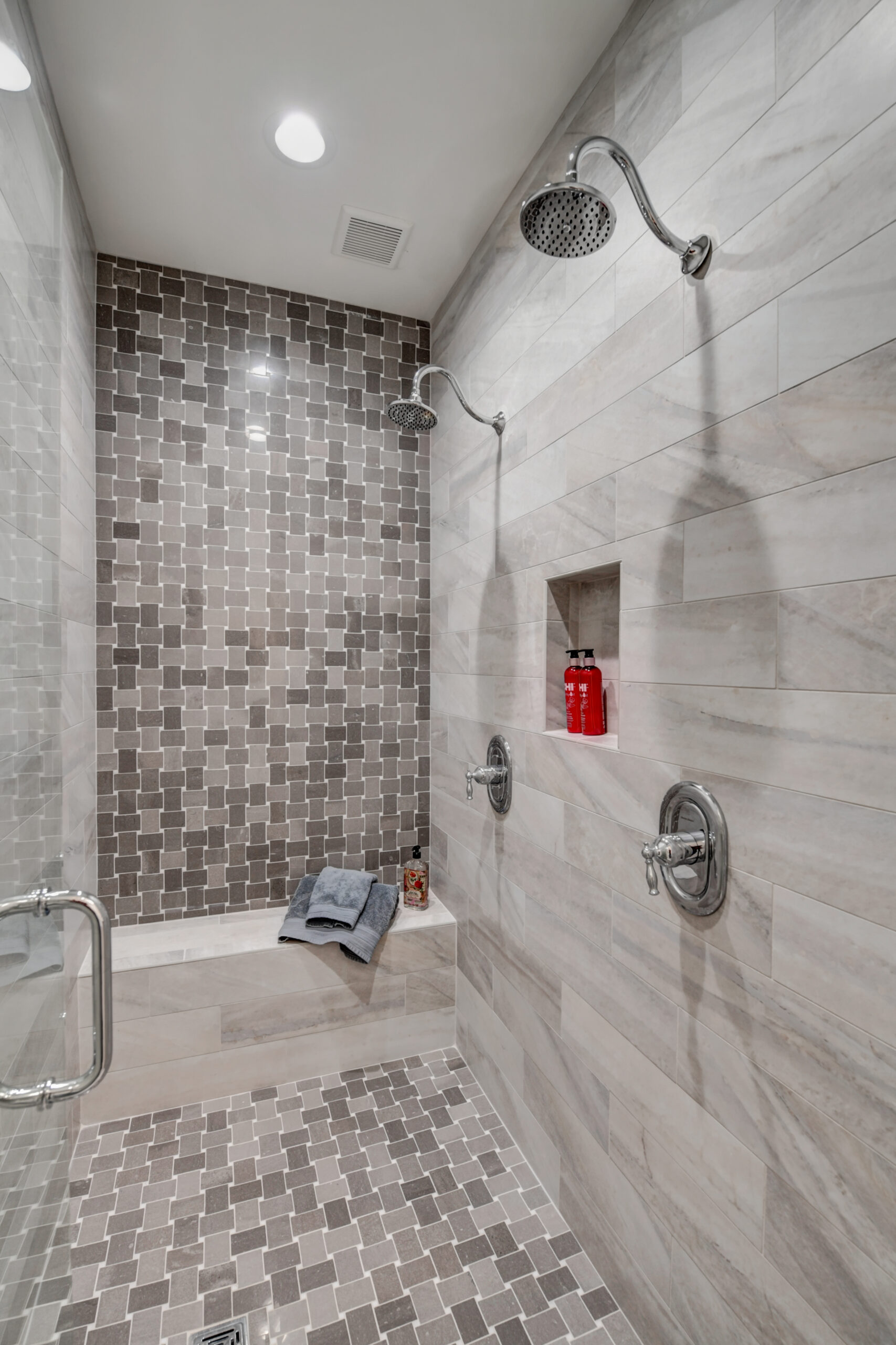 Custom bath tile design in gray